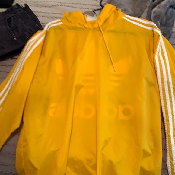 Yellow adidas raincoat/windbreaker 9/10 condition